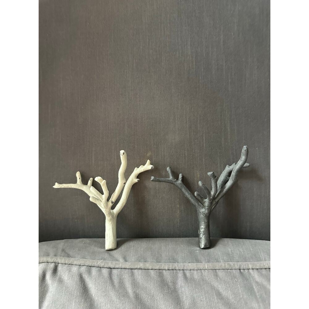2 Tree Branch Wall Hooks Cast Iron Towel Hat Hanger white gray modern set